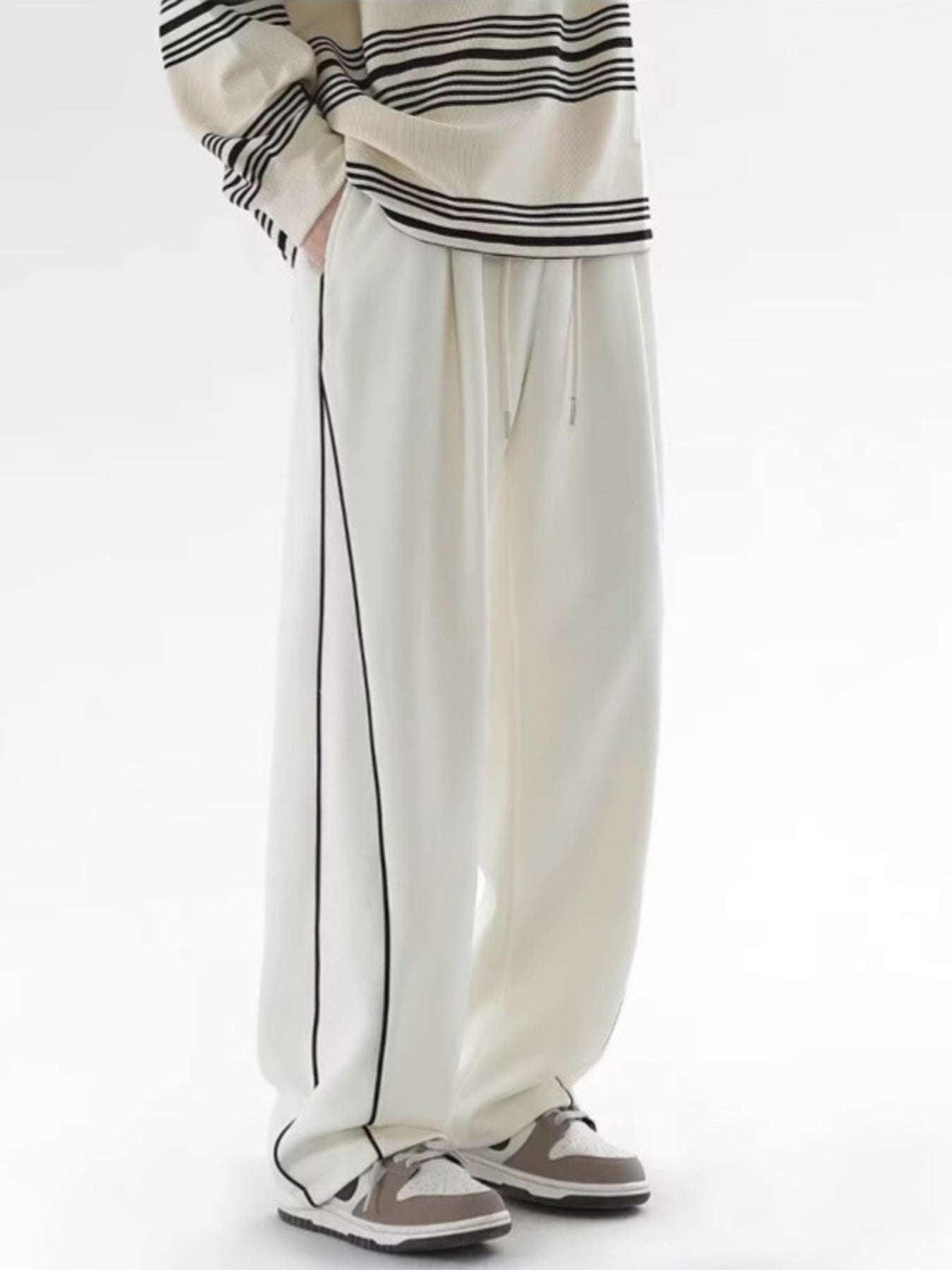 05ebd867a9cf44638429e248eead8bf2-Max