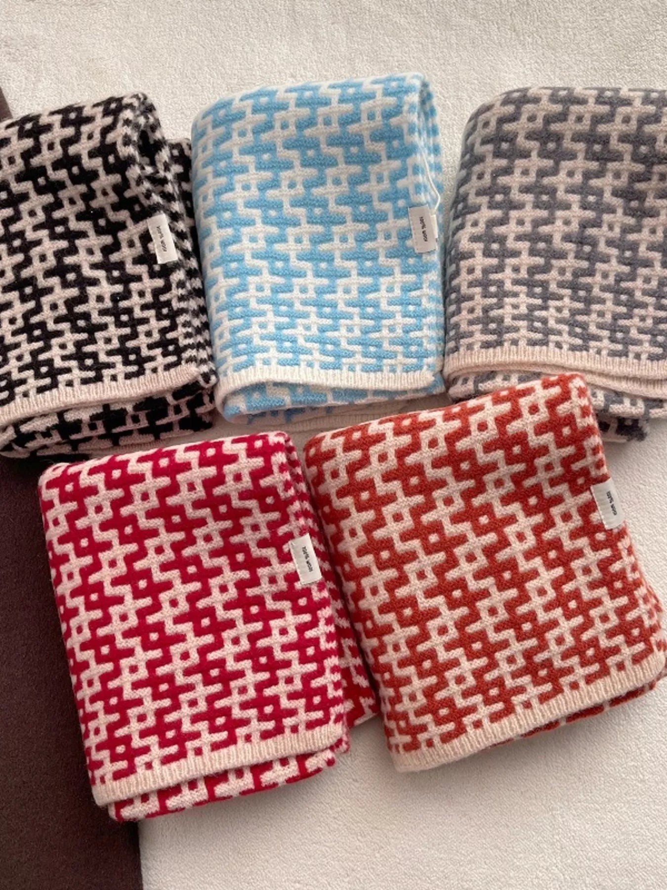 2547709bdb404264bfc7c82d515ed64b-Max-Origin