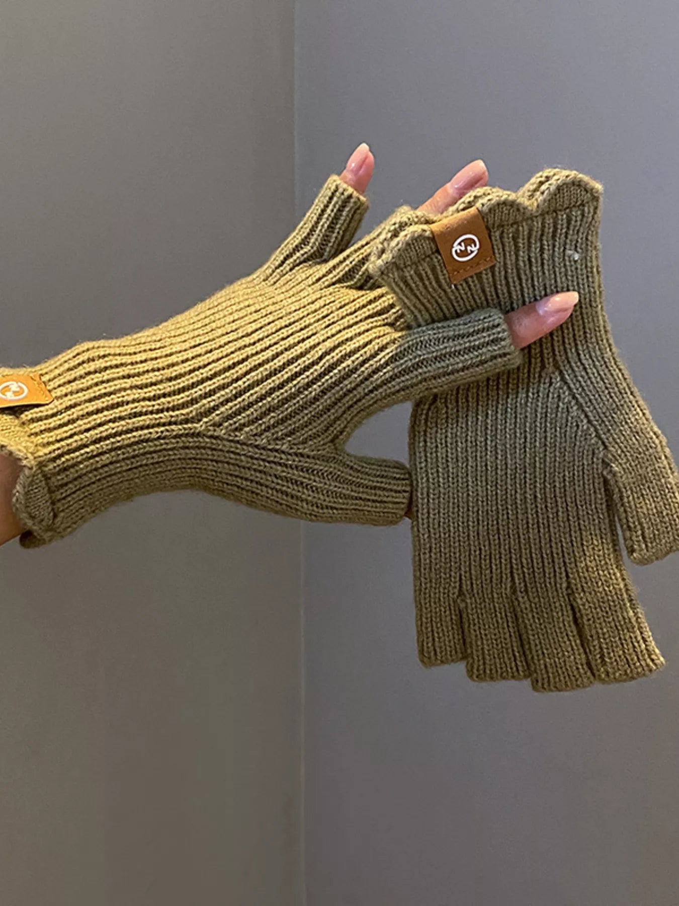 32d908d0f32c485480a5bde16fc527f9-Max-Origin