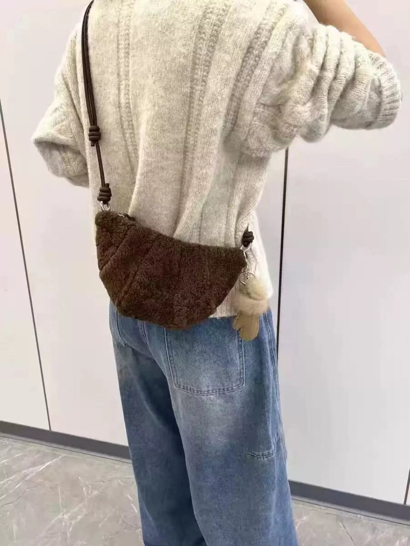 6965569e568f4a65aa0a5315887e2f72-Max-Origin