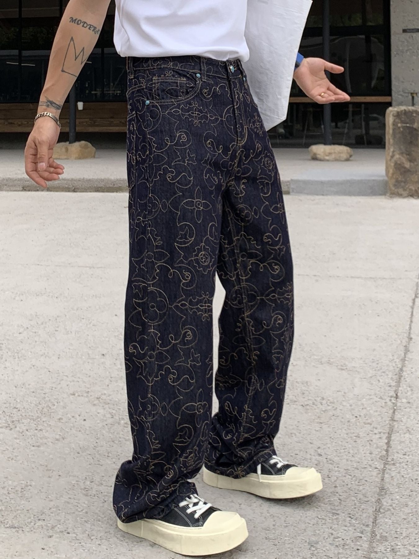 adf4e535-c296-4838-a6ad-3821515fe291-Max