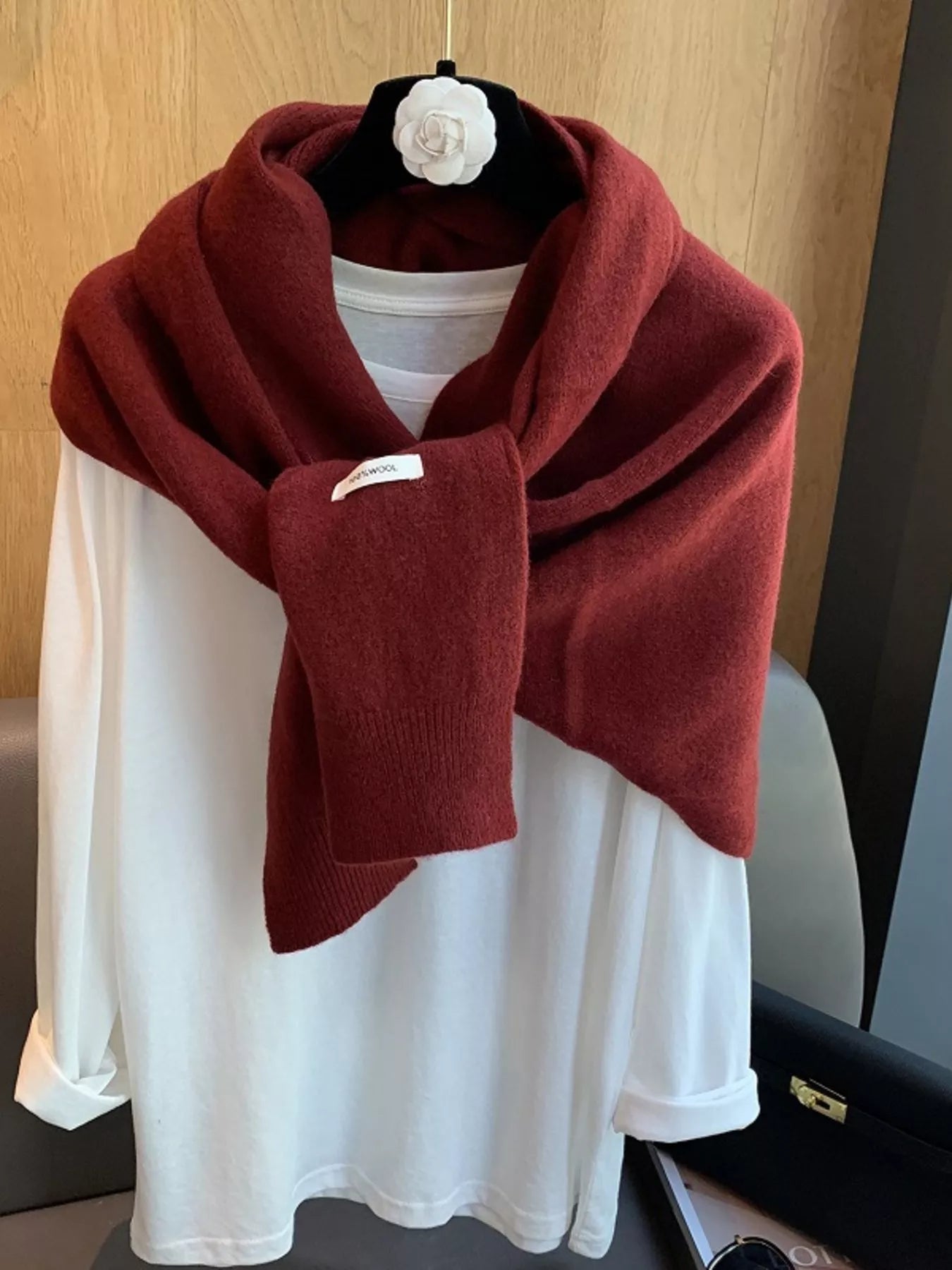 b1bc102d75504221af2d37cb0dbe7dca-Max-Origin