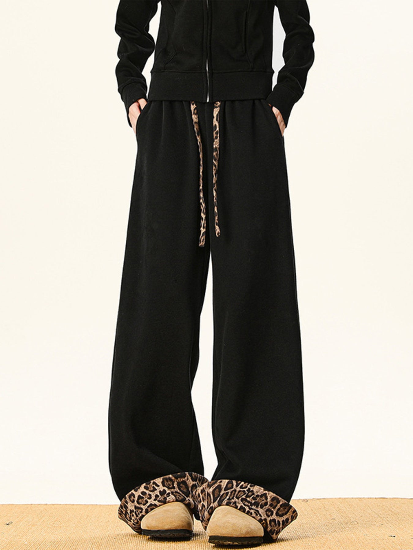 b7b4567f194f4fdfb7c78674f2e2a921-Max