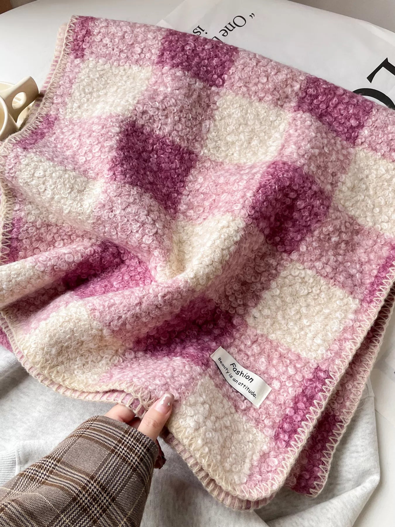 e01df355357e4039b7212ef2c07fb3e4-Max-Origin