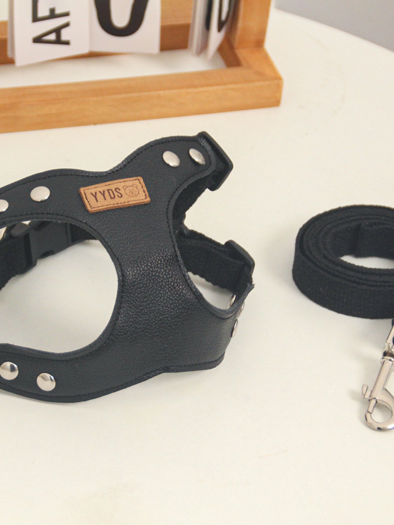 f8a827a3b5df40d588f83a90eb931119-Max